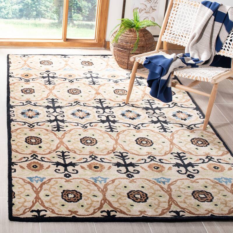 SAFAVIEH Handmade Soho Idamarie Gramercy N.Z. Wool Rug - 5' x 8' - Ivory/Multi