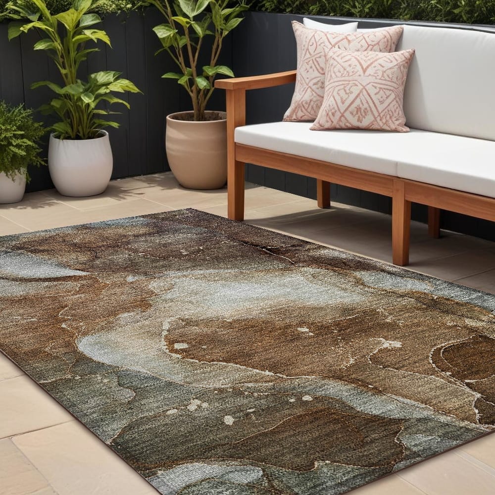 Varo Unique Abstract Weather Resistant Timeless Fusion Outdoor Rug