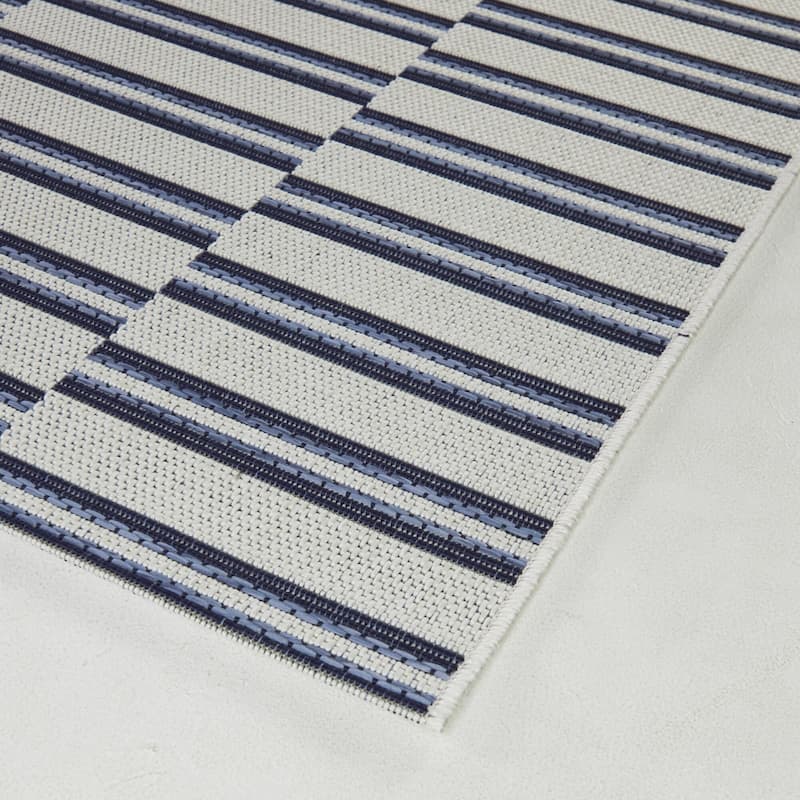 Trevor Modern Striped Indoor/Outdoor Area Rug