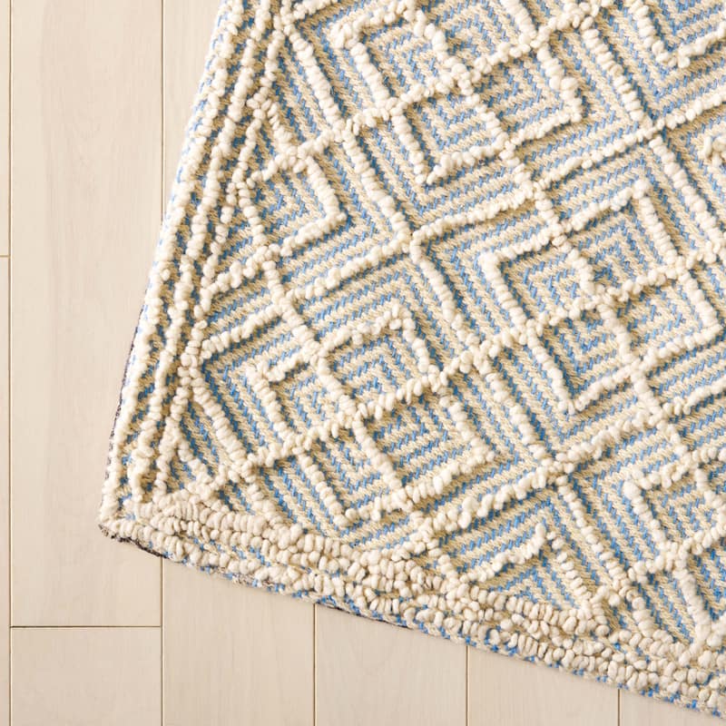 Martha Stewart by SAFAVIEH, Handmade Crocifissa Wool Rug - 3' x 5' - Ivory/Blue