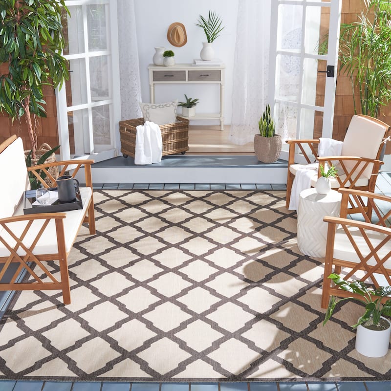 SAFAVIEH Beach House Petrona Indoor/ Outdoor Waterproof Patio Backyard Rug - 5'3" x 7'6" - Creme/Brown