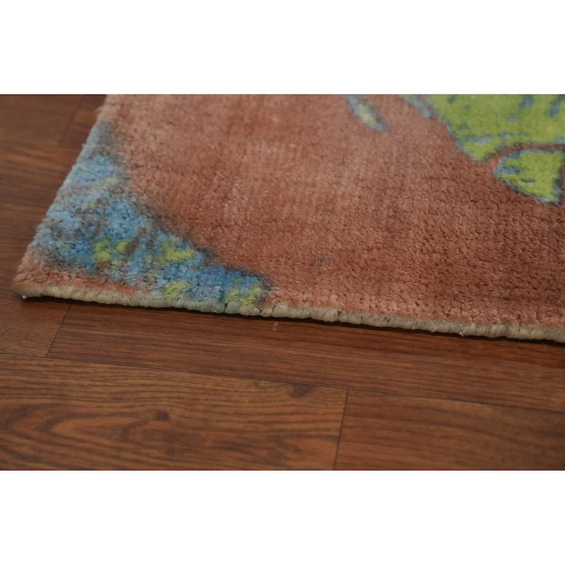 Hand-knotted Modern Silk Multi-Colored Abstract Oriental Area Rug - 5' 9'' X 4' 0''