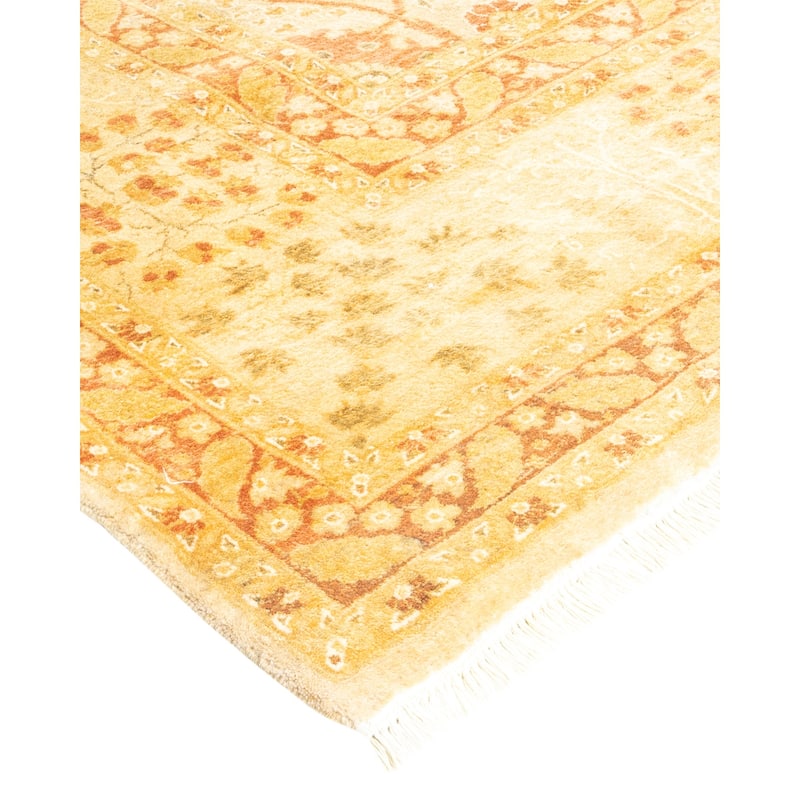 Overton Handknotted Wool Traditional Oriental Ivory Area Rug - 6' x 9'