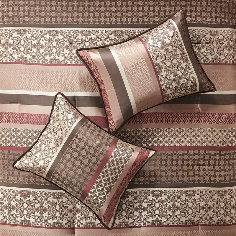7-Piece Jacquard Comforter Set - Elegant Traditional Bedding Ensemble