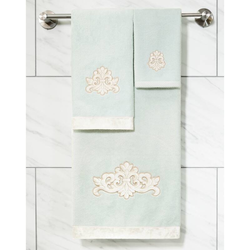 Authentic Hotel and Spa 2PC May Fingertip Towel Set