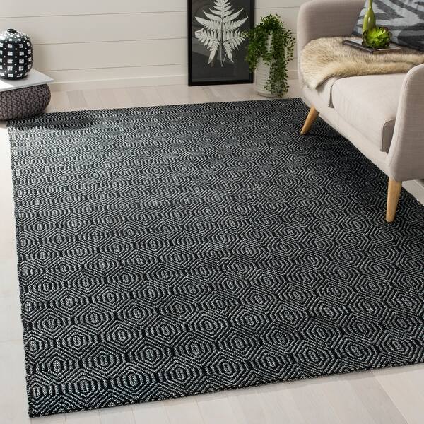 slide 2 of 32, SAFAVIEH Handmade South Hampton Denica Casual Polyester Rug 4' x 6' - Black