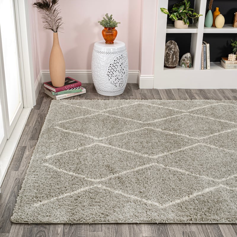 JONATHAN Y Petra Moroccan Diamond Shag Area Rug
