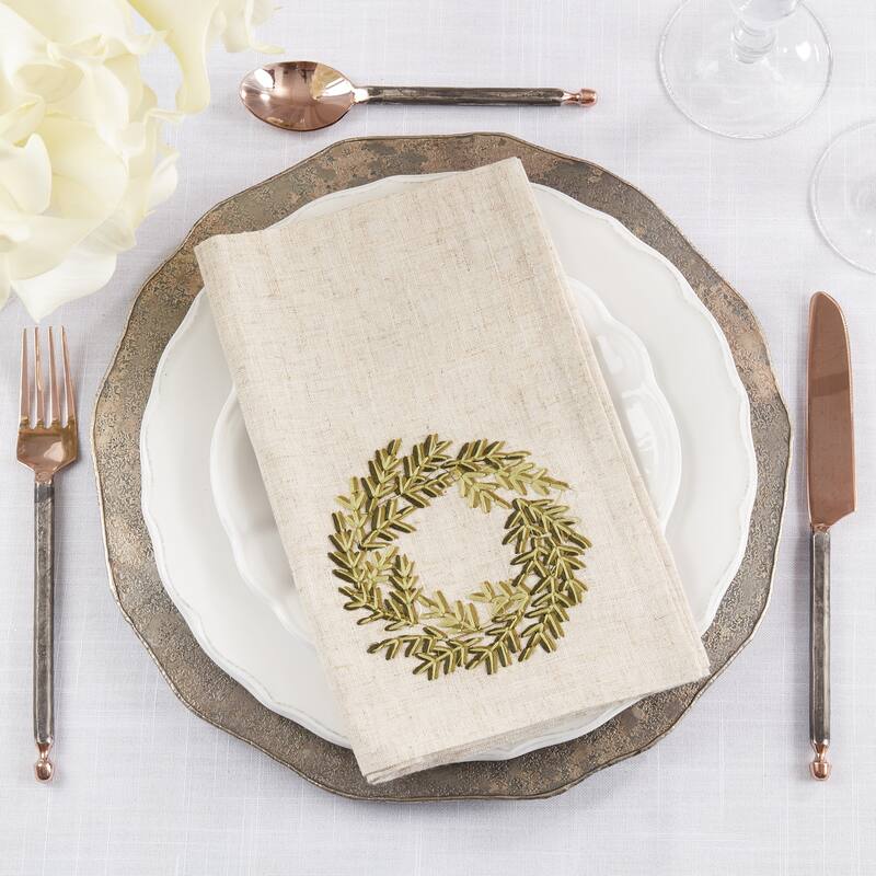 Holiday Wreath Embroidered Napkin (Set of 4)