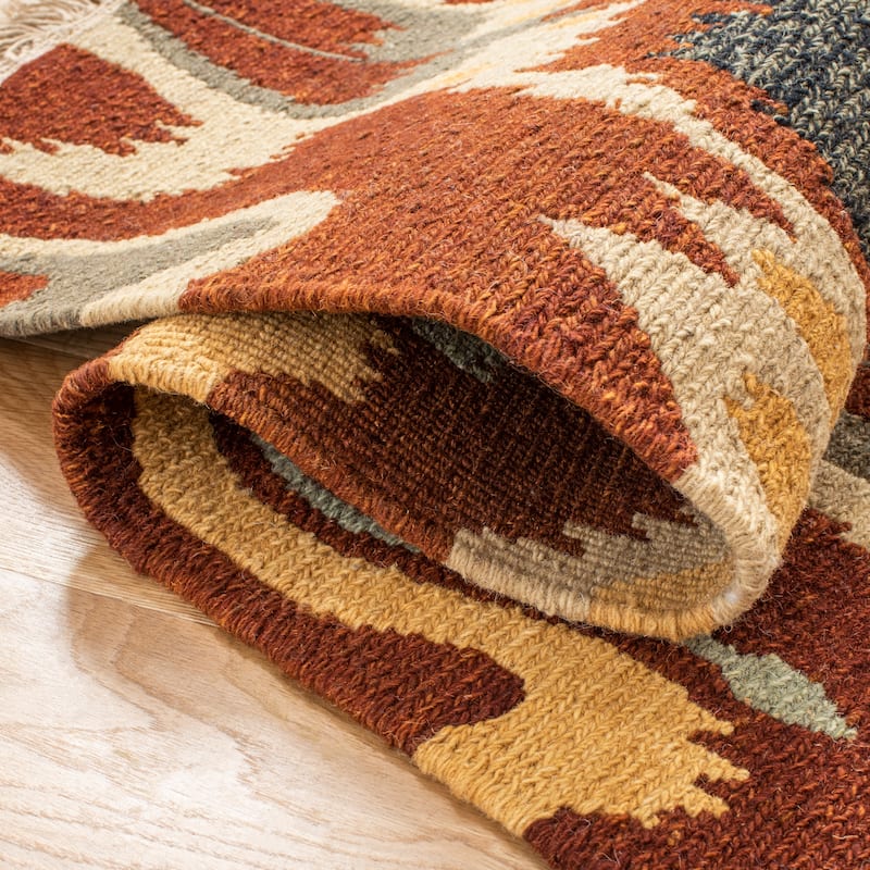 SAFAVIEH Couture Handmade Sumak Flatweave Mylene Traditional Oriental Wool
