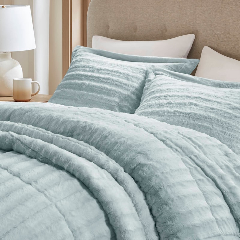 Madison Park York Faux Fur Comforter Mini Set
