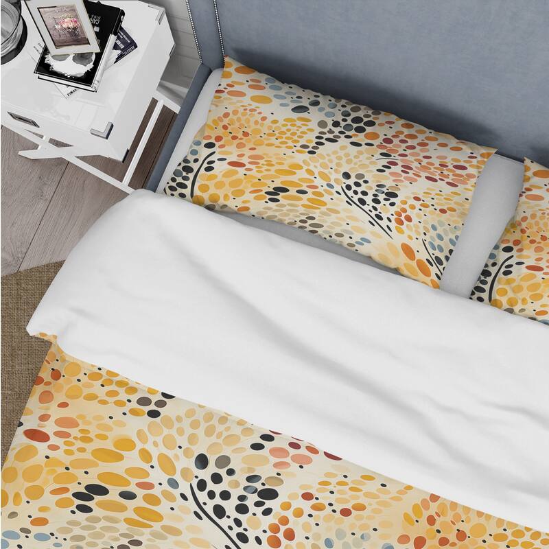 Designart "Watercolor Pattern Dot" Orange Modern - Bedding Cover Set With Shams