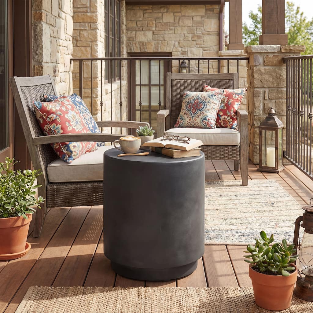 HOMCOM Lightweight Accent Table with Concrete Finish, Round Side Table with 4 Adjustable Feet for Indoor, Outdoor