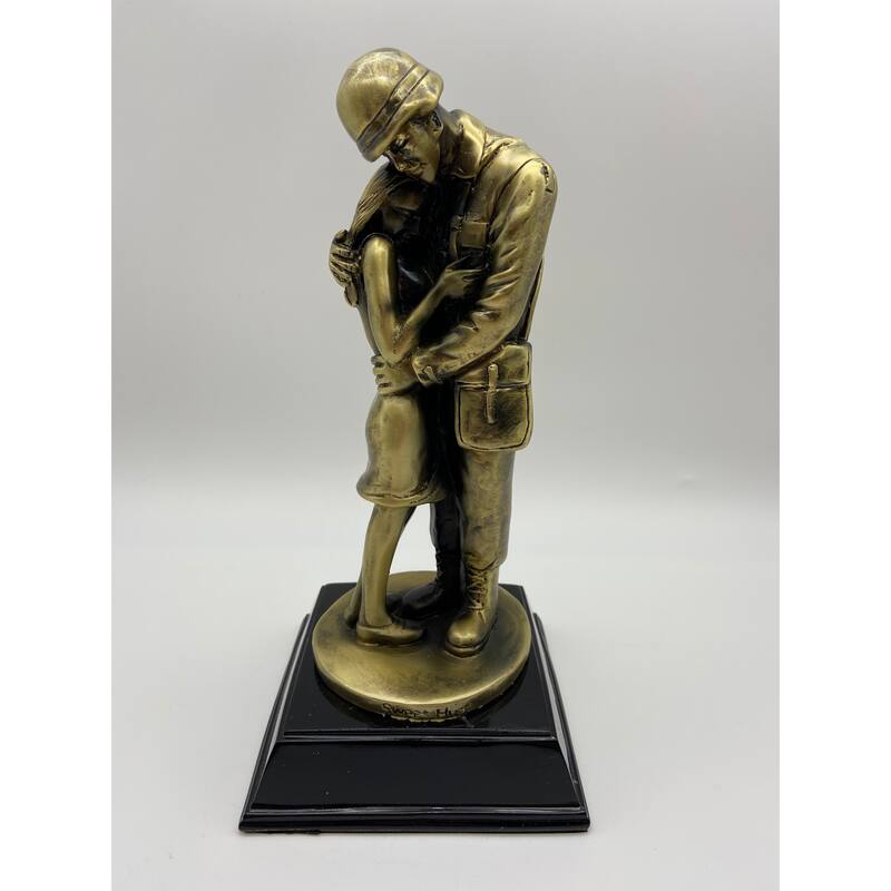 Bronze "Sweet Hug" - Military Goodbye