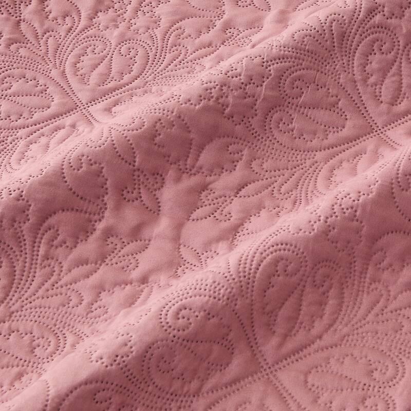 Premium Intricate Pinsonic Microfiber Quilt Set With Shams