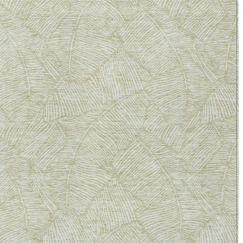 HomeRoots Floral Transitional Rectangle Outdoor Rug
