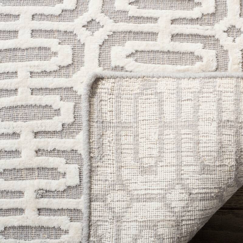 SAFAVIEH Handmade Mirage Renu Modern Abstract Viscose Rug