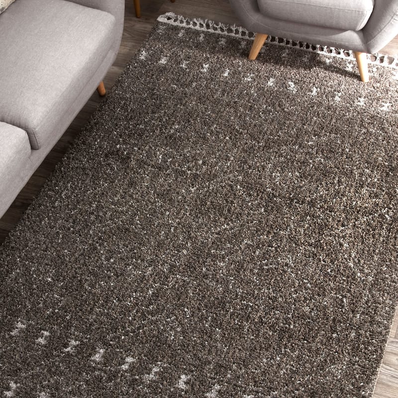 Nuloom Vasiliki Moroccan Shag Tasseled Area Rug