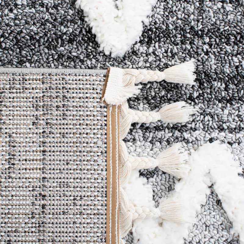 SAFAVIEH Moroccan Tassel Shag Astfridur 2-inch Thick Rug