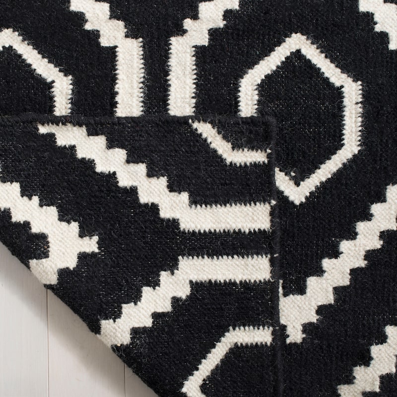 SAFAVIEH Handmade Flatweave Dhurries Roya Modern Moroccan Wool Rug