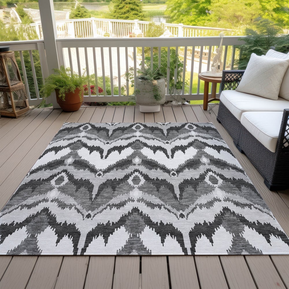 Machine Washable Indoor/ Outdoor Chantille Boho Ikat Rug
