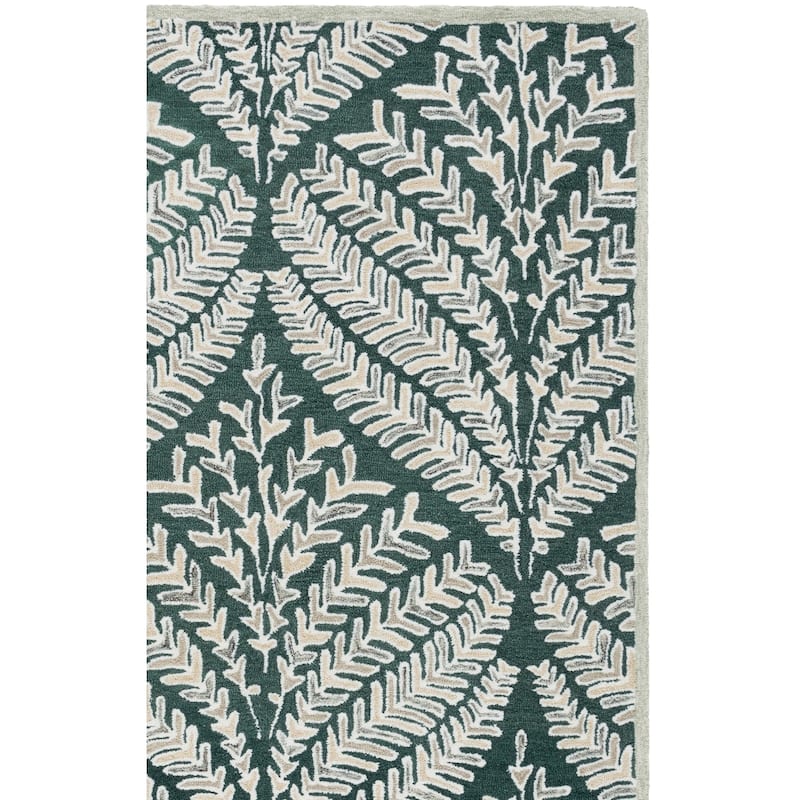 SAFAVIEH Handmade Capri Kert Wool Rug