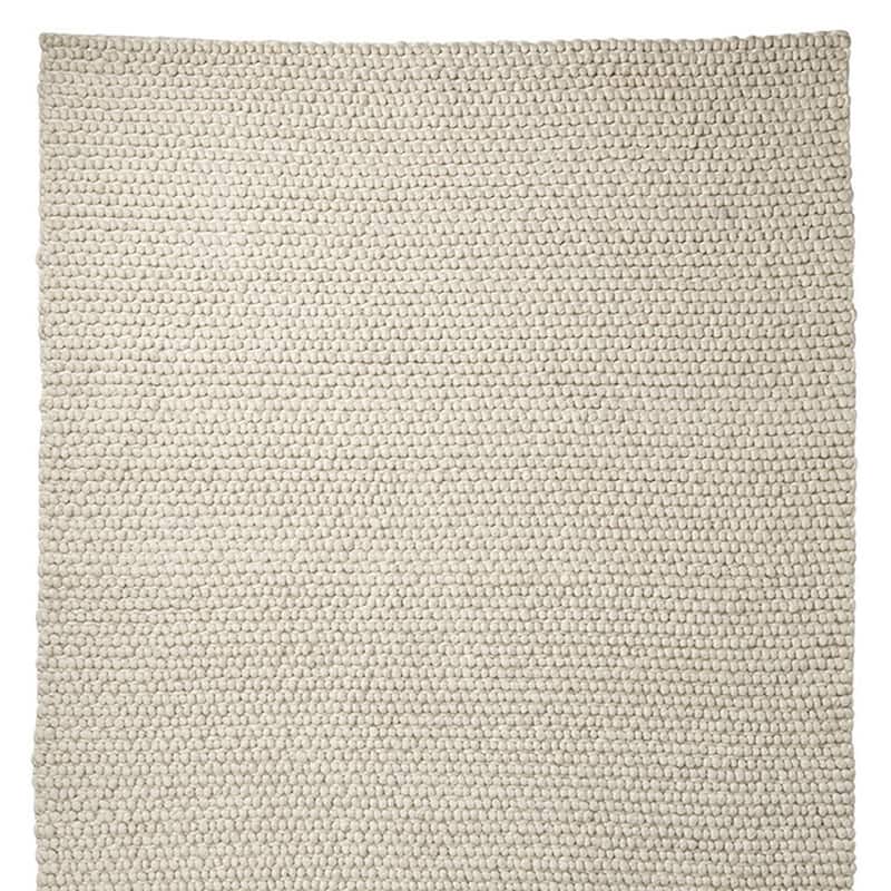 HomeRoots Solid Color Modern Rectangle Area Rug - 96 in. x 60 in. x 0.4 in.
