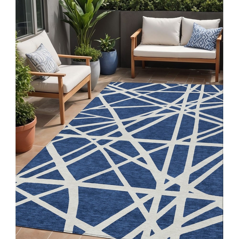 HomeRoots Geometric Transitional Rectangle Outdoor Rug