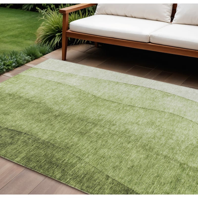 HomeRoots Ombre Transitional Rectangle Outdoor Rug - 8' X 10'