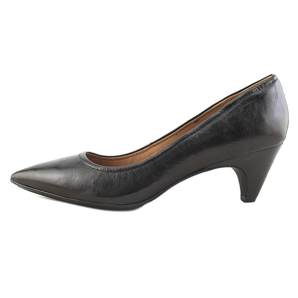 Shop Sofft Altessa II Black Pumps 