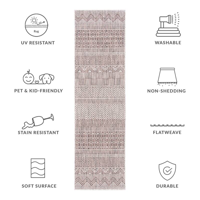 SAFAVIEH Courtyard Rozenn Indoor/ Outdoor Waterproof Patio Backyard Rug