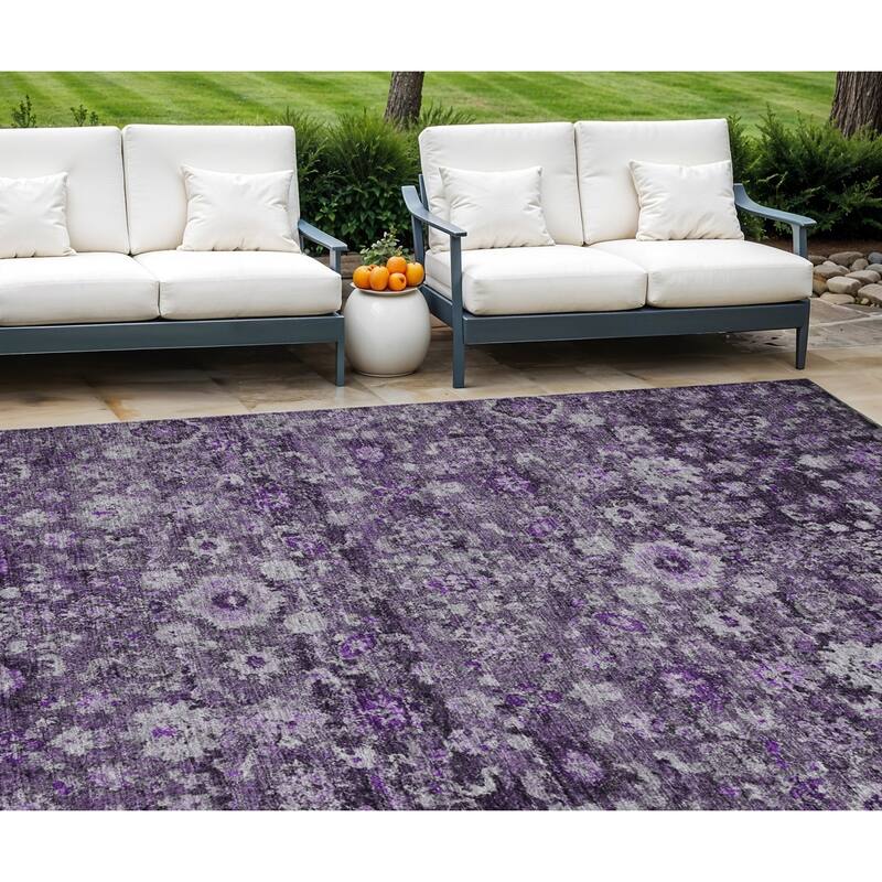 HomeRoots Oriental Traditional Rectangle Outdoor Rug - 10' X 14'