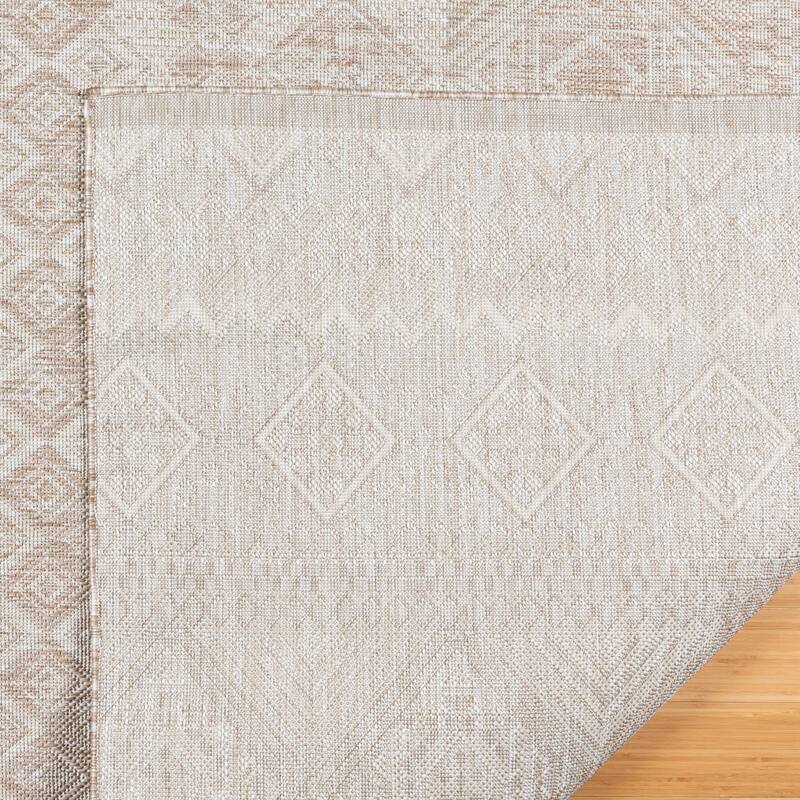 Gertmenian Savara Global Geometric Polypropylene Indoor Outdoor Performance Flatweave Area Rug Collection