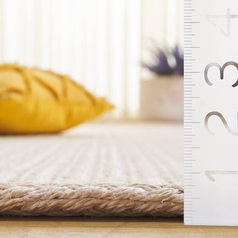 SAFAVIEH Natural Fiber Vojna Farmhouse Sisal Rug