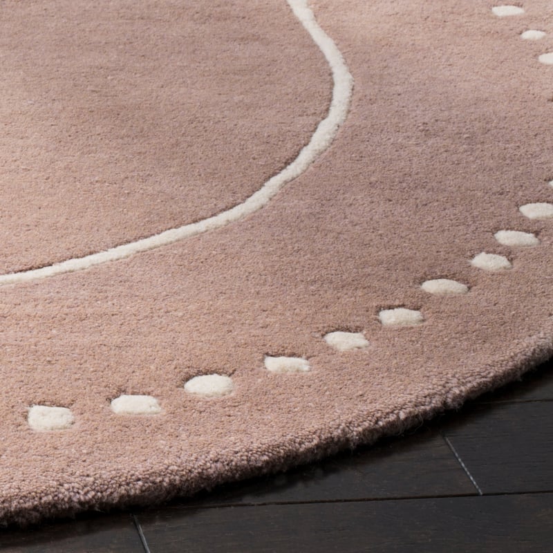 SAFAVIEH Handmade Bella Alverta Dotted Border Wool Rug - 10' x 14' - Beige/Ivory