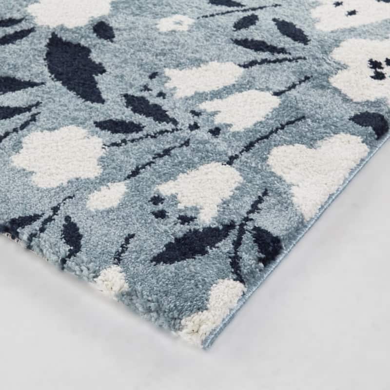 Kelsey Traditional Floral Area Rug