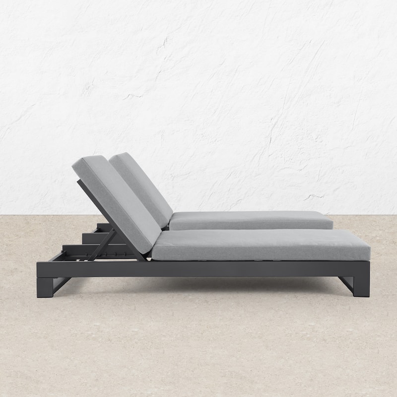 KOVA Minimalist Aluminum Outdoor Chaise Lounge (Set of 2)