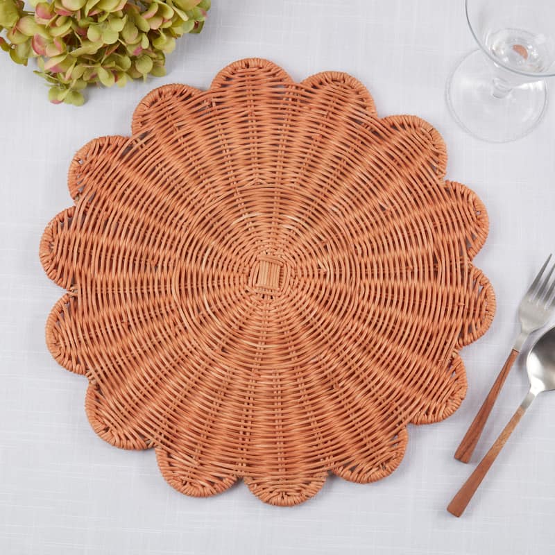 Rattan Placemats (Set of 4) - Handwoven Scalloped Design for Dining & Entertaining, 15"
