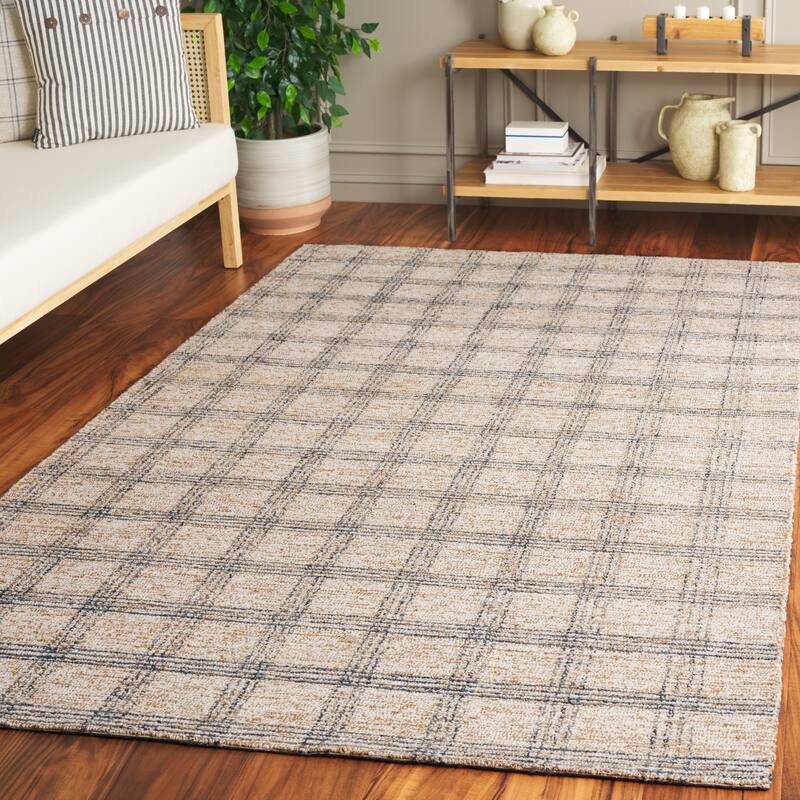 SAFAVIEH Handmade Natural Fiber Karyme Casual Wool Rug