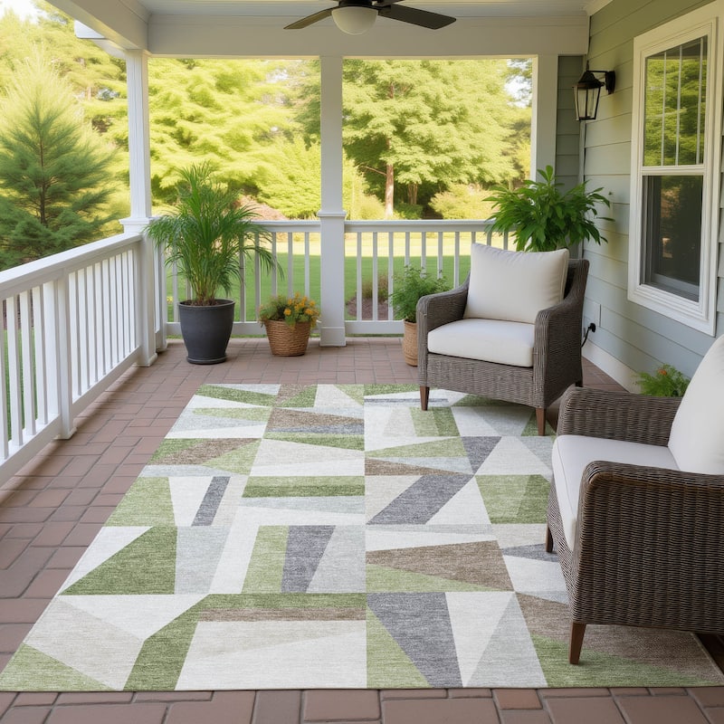 Machine Washable Indoor/ Outdoor Contemporry Mosaic Chantille Rug