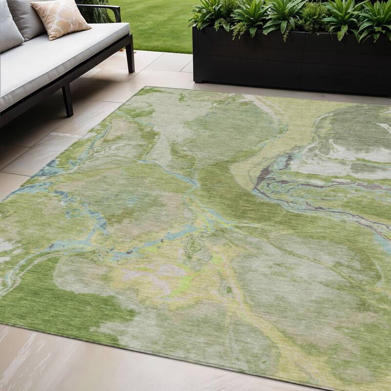 HomeRoots Abstract Transitional Rectangle Outdoor Rug - 5' X 8'