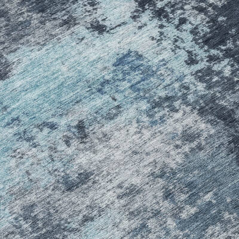 HomeRoots Abstract Transitional Rectangle Outdoor Rug - 5' X 8'