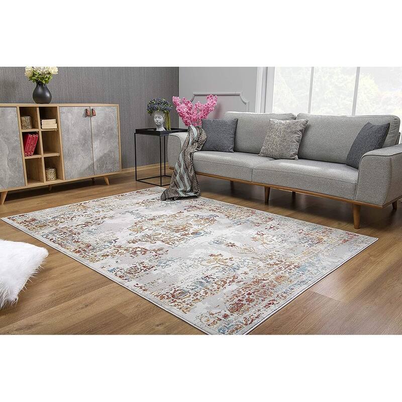 HomeRoots 3' X 5' Gray And Beige Distressed Ornate Area Rug