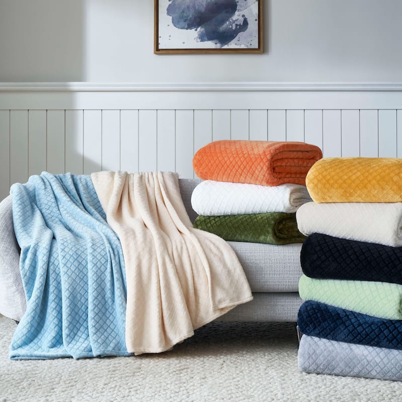 Superior Alaska Quilted Diamond Plush Fleece Blanket For Couch or Bed