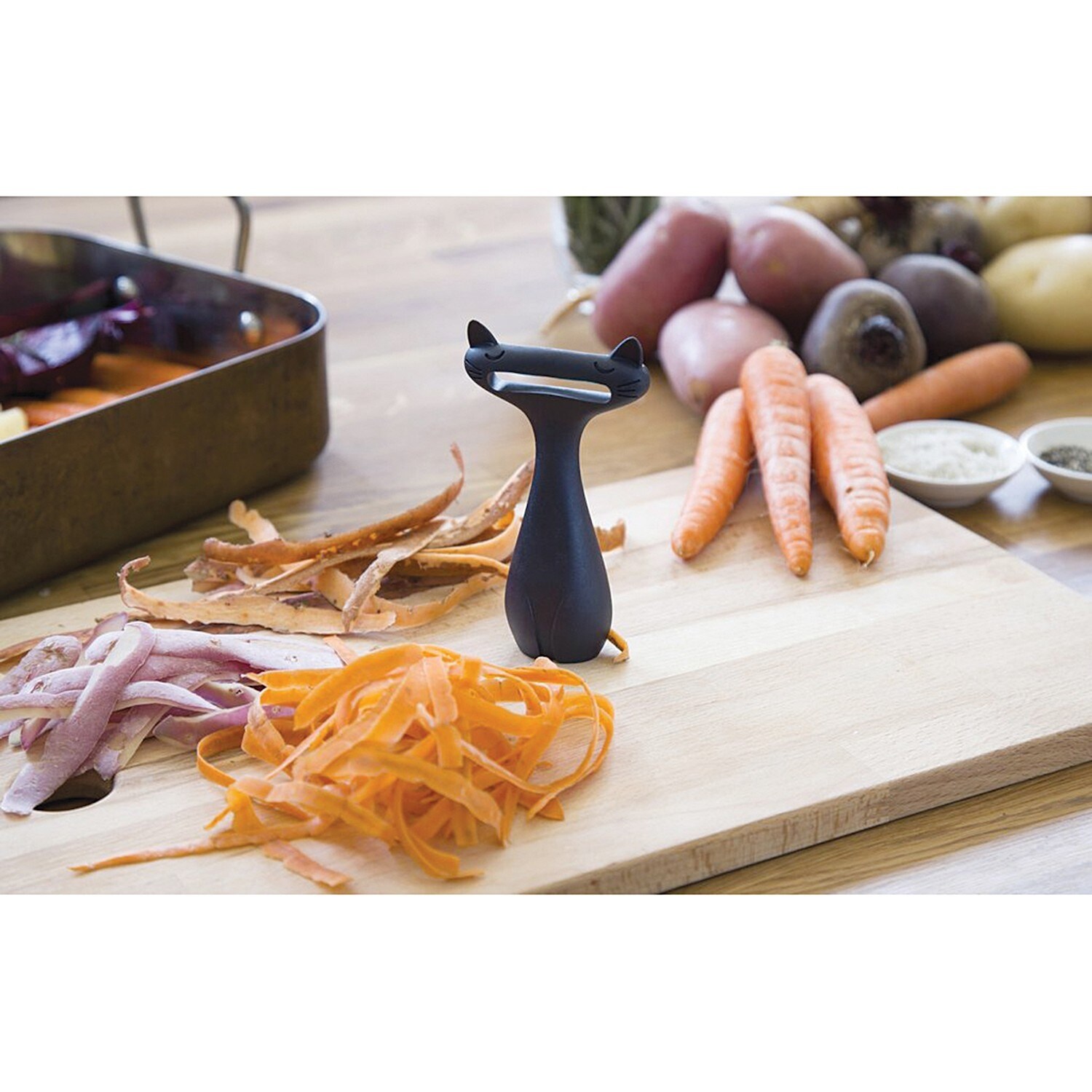 Shop Cat Shaped Vegetable Peeler Funny Feline Kitchen Accessory
