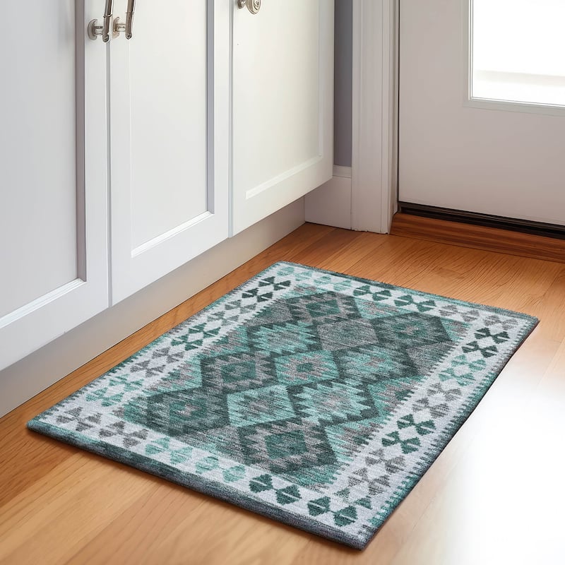 Machine Washable Indoor/ Outdoor Boho Global Chantille Rug