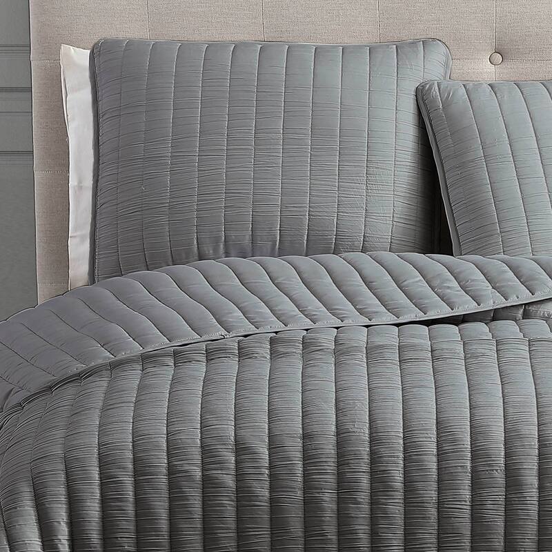 Riverbrook Home Moonstone 3 Piece Quilt Set