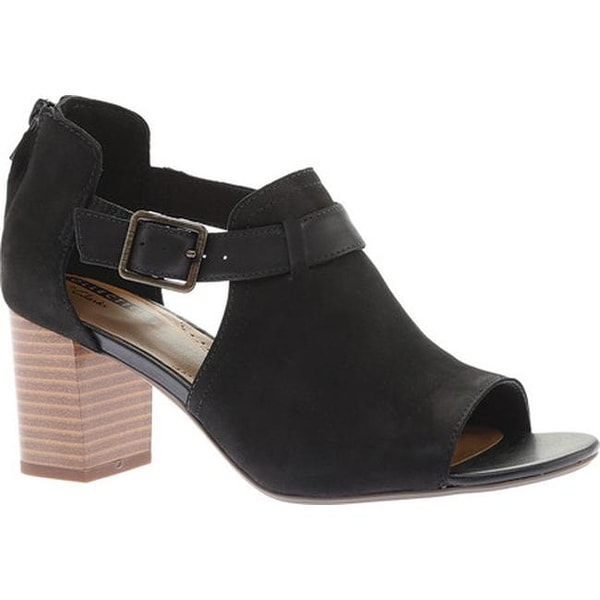 clarks deva sandals black