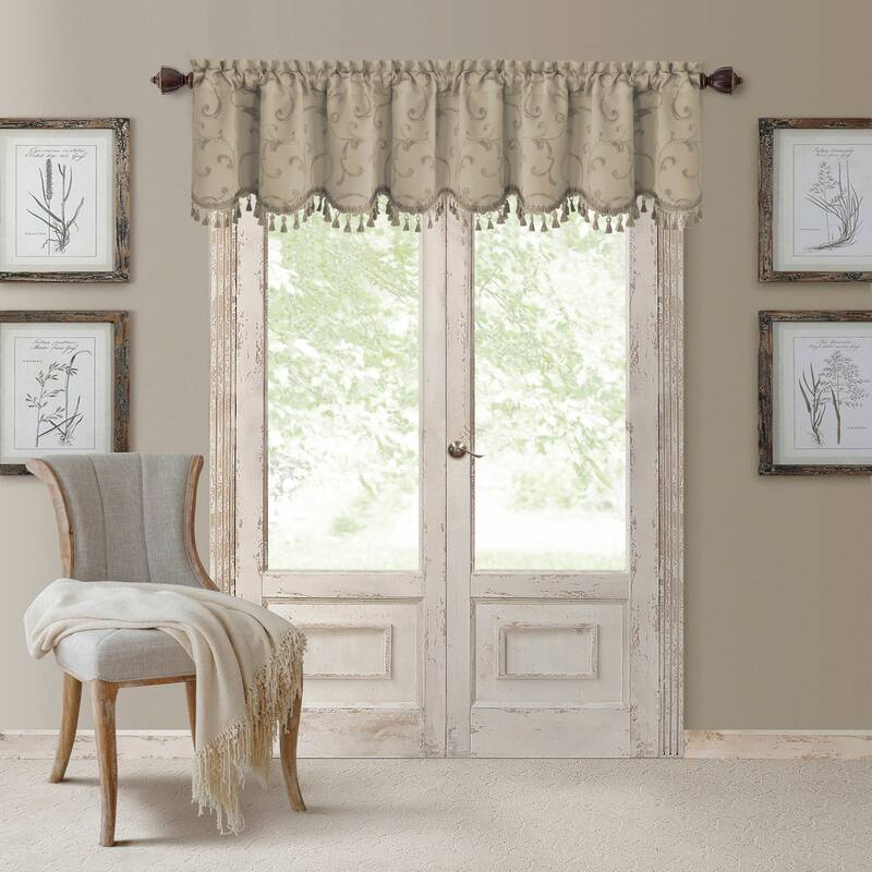 Elrene Mia Jacquard Blackout Scallop Window Valance - 52" w x 19" l