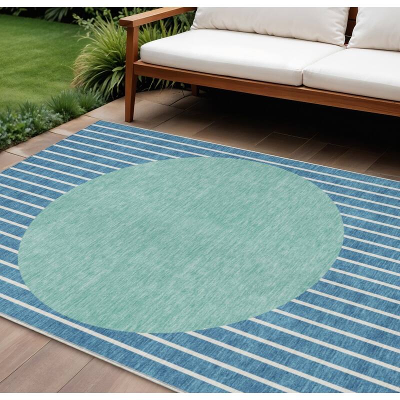 HomeRoots Striped Transitional Rectangle Outdoor Rug - 9' X 12'