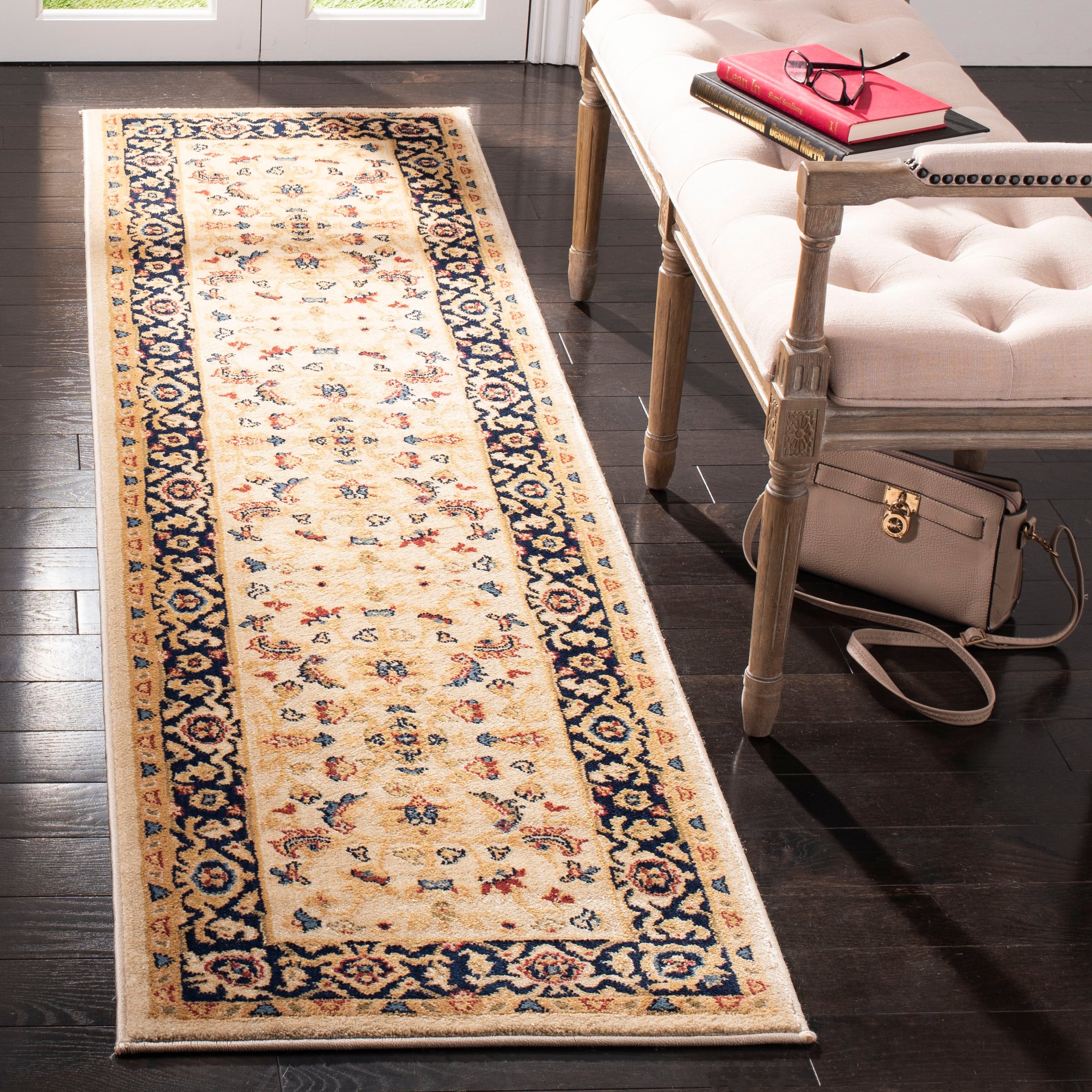 https://ak1.ostkcdn.com/images/products/is/images/direct/f02567876bb53eea550489335cf38148e4d2ccc8/SAFAVIEH-Austin-Clarinda-Traditional-Oriental-Rug.jpg